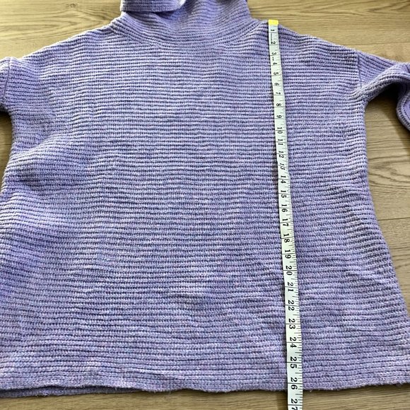 Anthropologie Pilcro cowl neck oversize sweater size medium - Picture 9 of 9